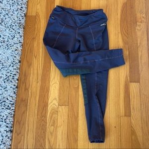 Kerrits Fleece Light Knee Patch Tight. Size small, dark purple